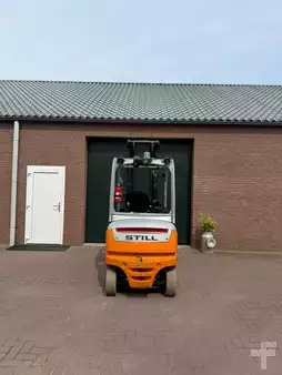Elektryczne 4-kołowe 2019  Still RX 60-30L (5)