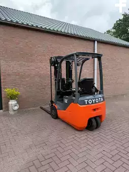 Sähkö - 3 pyör 2019  Toyota 8FBE15T (3)