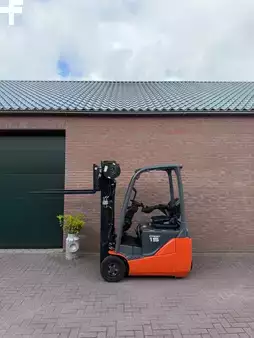 Sähkö - 3 pyör 2019  Toyota 8FBE15T (6)