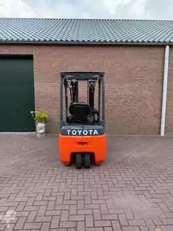 Sähkö - 3 pyör 2019  Toyota 8FBE15T (7)