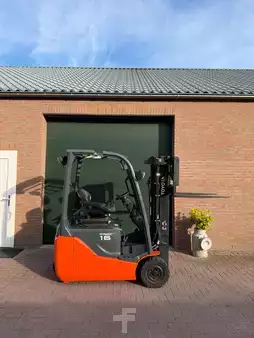 Carrelli elettrici 3 ruote 2019  Toyota 8 FBE16T (13)