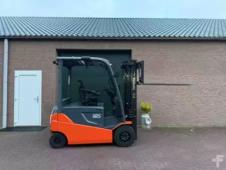 4-wiel elektrische heftrucks 2021  Toyota 8FBMT30 (3)