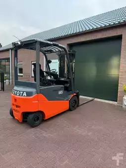 4-wiel elektrische heftrucks 2021  Toyota 8FBMT30 (4)