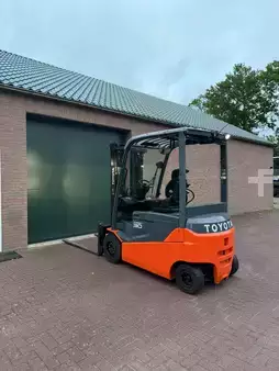 4-wiel elektrische heftrucks 2021  Toyota 8FBMT30 (5)