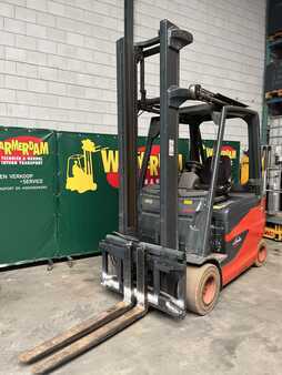 Carrelli elettrici 4 ruote 2020  Linde 387 E30HL-01 (2)