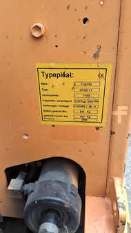 Elektryczne 3-kołowe 1989  Toyota 2FB13 (4)