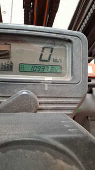 Chariots électriques à 4 roues 1996  Toyota FBMF 25 (3)