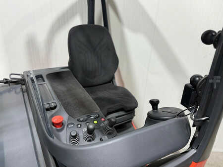 Reach Truck 2021  Linde R20 2021 Reachtruck 11M Vorkversteller sideshift  2ton (6)