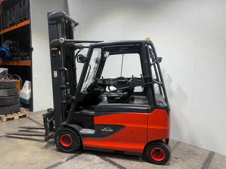 Dieseltrukki 2018  Linde E25 Vorkversteller Triplex 6,5M Sideshift Freelift lage urenstand (2)