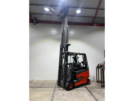 Dieseltrukki 2018  Linde E25 Vorkversteller Triplex 6,5M Sideshift Freelift lage urenstand (4)