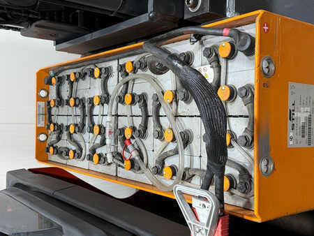 Reach Truck 2018  Linde R20 Triplex 6,3M vorkversteller 2018 (13)