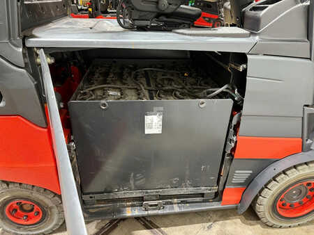 Elektro čtyřkolový VZV 2022  Linde E45 4x ventiel BJ2022 hoge cabine nette truck! (17)