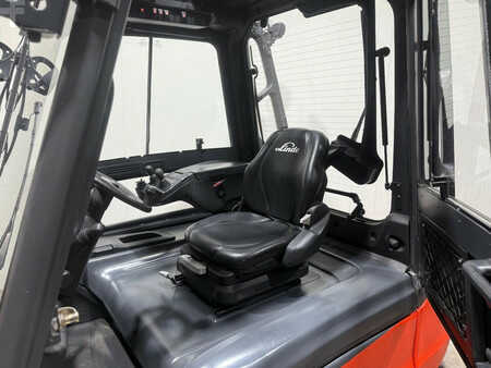 Dízel targoncák 2013  Linde E40-600 [[Accu 2022]]Super nette staat! Vorkversteller (7)