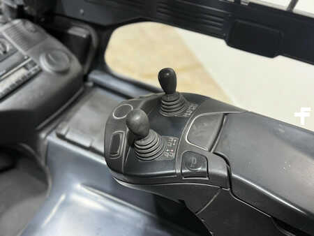 Elektromos 4 kerekű 2019  Linde E40-600 3500UUR [ACCU 2023]Triplex Vorkversteller cabine Sideshift Freelift (21)