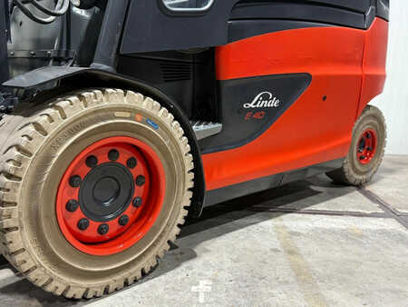 Elektromos 4 kerekű 2019  Linde E40-600 3500UUR [ACCU 2023]Triplex Vorkversteller cabine Sideshift Freelift (24)