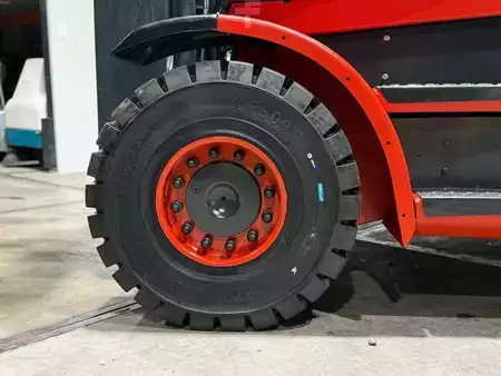 Dízel targoncák 2022  Linde H70D Triplex Vorkversteller Sideshift Nieuwe banden [[BJ2022]] (10)