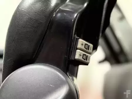 Dízel targoncák 2022  Linde H70D Triplex Vorkversteller Sideshift Nieuwe banden [[BJ2022]] (23)