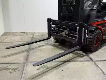 Dízel targoncák 2022  Linde H70D Triplex Vorkversteller Sideshift Nieuwe banden [[BJ2022]] (6)