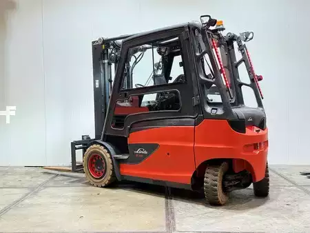 4-wiel elektrische heftrucks 2019  Linde E45 Triplex Freelift Sideshift non marking (3)
