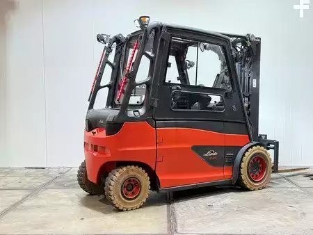 4-wiel elektrische heftrucks 2019  Linde E45 Triplex Freelift Sideshift non marking (4)
