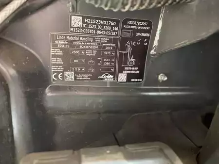 Elektromos 4 kerekű 2019  Linde E25 L Triplex 6,4M 2019 Vorkversteller sideshift cabine 6000uur (15)