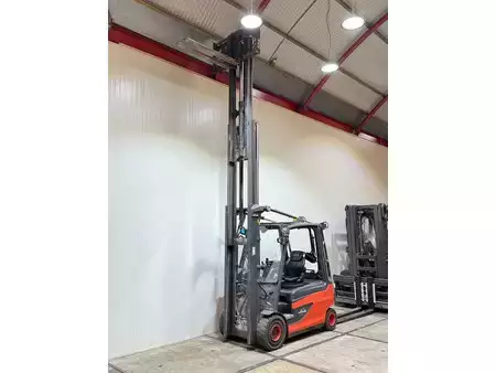 Dízel targoncák 2015  Linde E25 L 3854UUR!! Triplex vorkversteller sideshift (7)