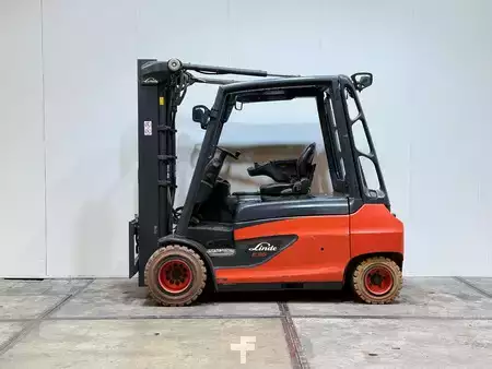 Elektro čtyřkolový VZV 2019  Linde E35 L triplex 4,8M 4x ventiel 3500KG 2019 Accu 2022 (2)