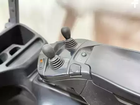 Elektromos 4 kerekű 2021  Linde E25-600 2021! 3000UUR! Triplex Vorkversteller Sideshift Nette machine! (10)