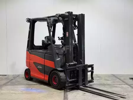 Elektromos 4 kerekű 2021  Linde E25-600 2021! 3000UUR! Triplex Vorkversteller Sideshift Nette machine! (6)
