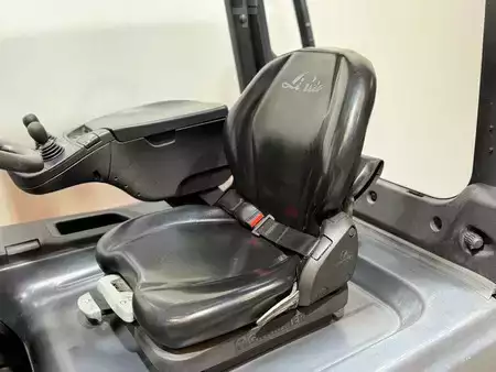 Elektromos 4 kerekű 2021  Linde E25-600 2021! 3000UUR! Triplex Vorkversteller Sideshift Nette machine! (9)