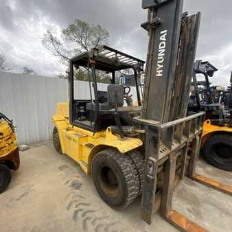 Diesel Forklifts 2012  Hyundai 70D-7A (2)