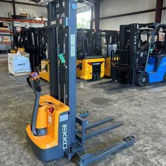 Electric Pallet Jacks - Ekko EB13E (3)