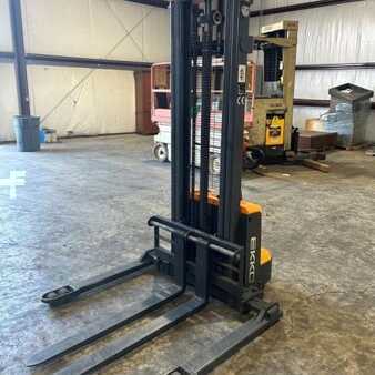 Electric Pallet Jacks - Ekko EB13E (4)