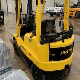 Propane Forklifts 2003  Hyster H30XM (8) 