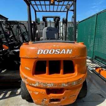 Diesel Forklifts 2014  Doosan D45 (3) 