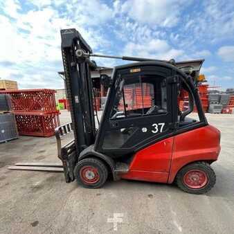 Montacargas diésel 2006  Linde H40D-394 (1)