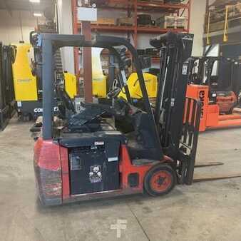 Montacargas Eléctrico (4 ruedas) 2015  Linde E18AC (1)