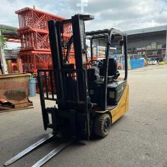 Montacargas Eléctrico (4 ruedas) 2017  Komatsu FB18MU-12 (1)