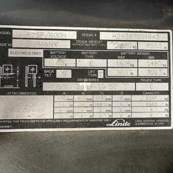 Elektro 4 Rad 2013  Linde E25P-600HL (2)