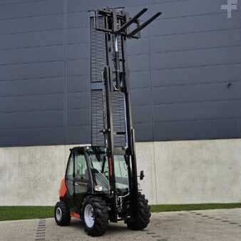 Rough Terrain Forklifts 2024  Manitou MC30-4 (1)