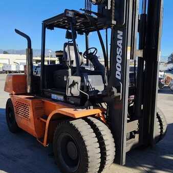 Diesel heftrucks 2015  Doosan D130S-5 (1)