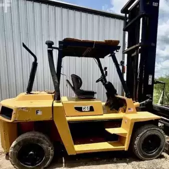 Diesel Forklifts 2007  CAT Lift Trucks DP70 (1)