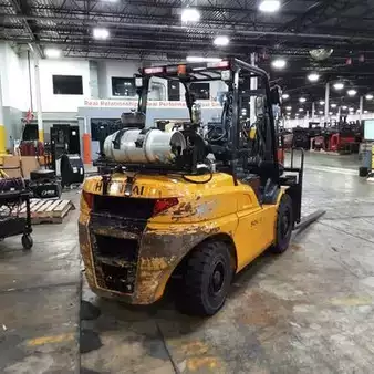 Montacargas GLP 2022  Hyundai 50L-9 (1)