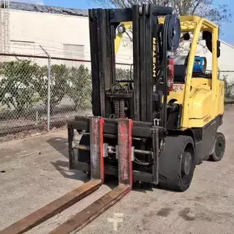 Propane Forklifts 2011  Hyster S155FT (1)