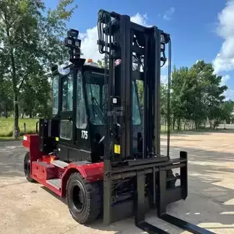 Montacargas diésel 2019  Taylor X175 (1)