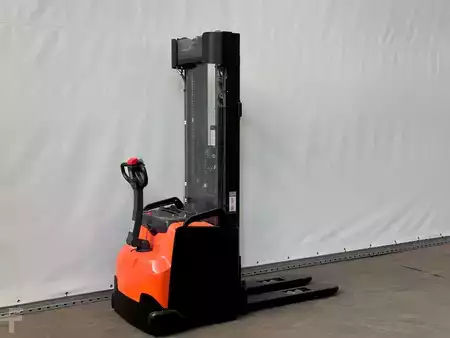Hochhubwagen 2017  Toyota SWE 160 (2)