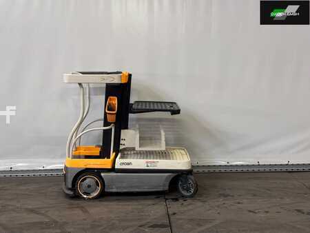 Préparateurs de commande verticaux 2018 Crown WAV60-118 (1)