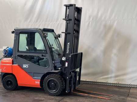 Treibgasstapler 2021  Toyota 06-8FG30F (3)