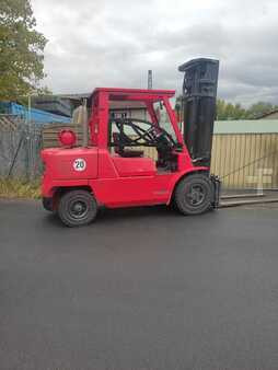 LPG Forklifts 2005  Nissan 525 (2)