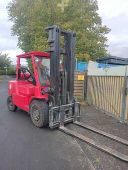 LPG Forklifts 2005  Nissan 525 (4)